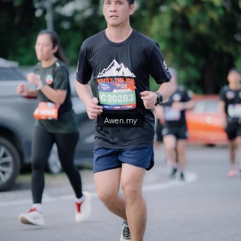 Runner Photo 4118666