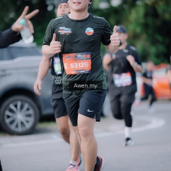 Runner Photo 4118669