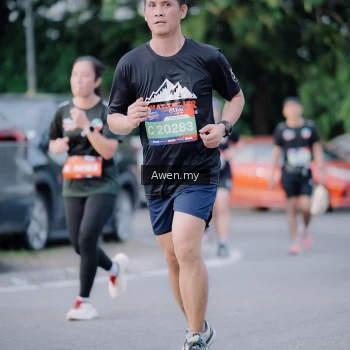 Runner Photo 4118670