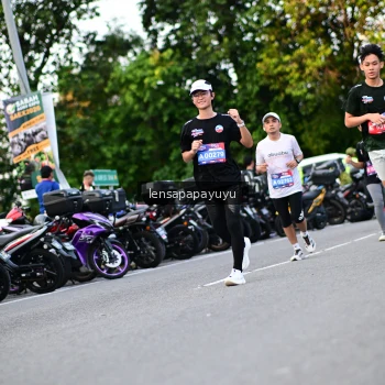 Runner Photo 4118672