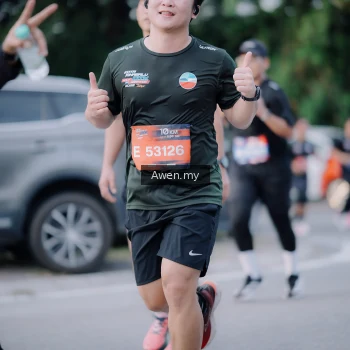 Runner Photo 4118673