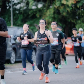 Runner Photo 4118696