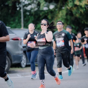 Runner Photo 4118699