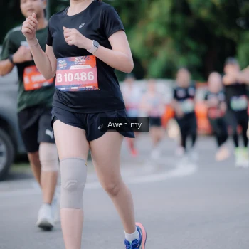 Runner Photo 4118750