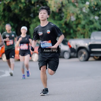 Runner Photo 4118752