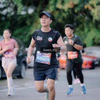 Runner Photo 4118843