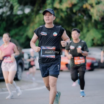 Runner Photo 4118846