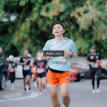 Runner Photo 4118880