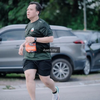 Runner Photo 4118887