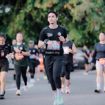 Runner Photo 4118910