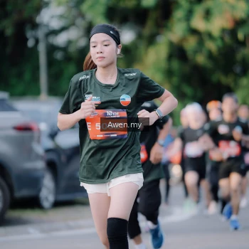 Runner Photo 4118975