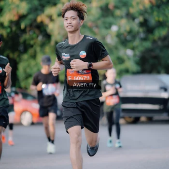 Runner Photo 4118997