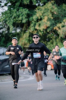 Runner Photo 4119004