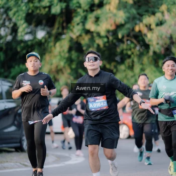 Runner Photo 4119015