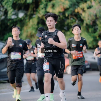 Runner Photo 4119024