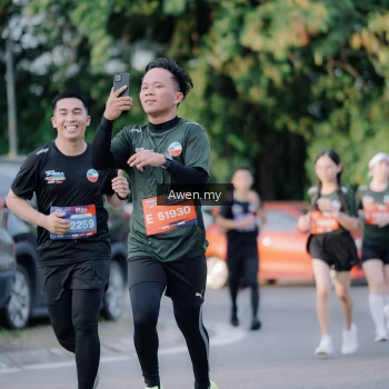 Runner Photo 4119050