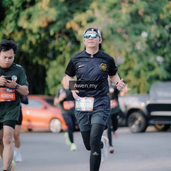 Runner Photo 4119068