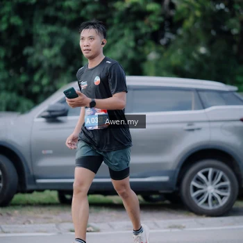Runner Photo 4119129