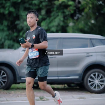 Runner Photo 4119133
