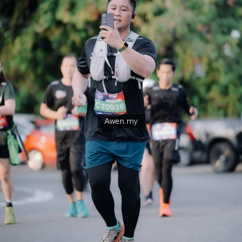 Runner Photo 4119137