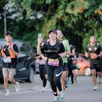 Runner Photo 4119145