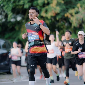 Runner Photo 4119165
