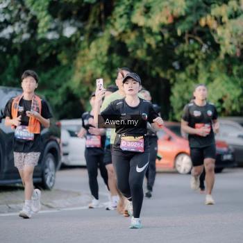 Runner Photo 4119168
