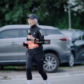 Runner Photo 4119298