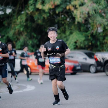 Runner Photo 4119306