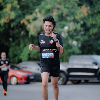 Runner Photo 4119352
