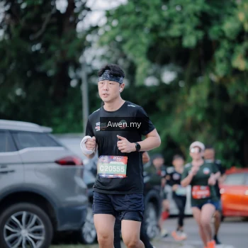 Runner Photo 4119366