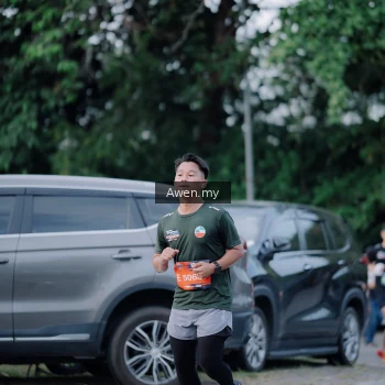 Runner Photo 4119381
