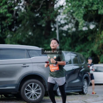 Runner Photo 4119407