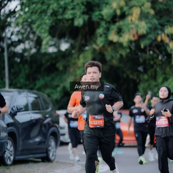 Runner Photo 4119479