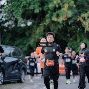 Runner Photo 4119491