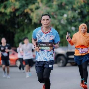 Runner Photo 4119585