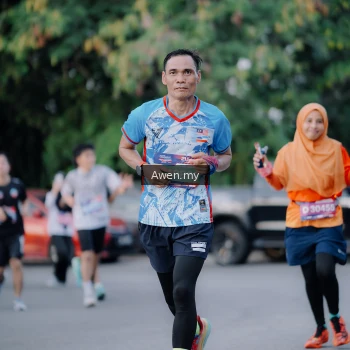 Runner Photo 4119592