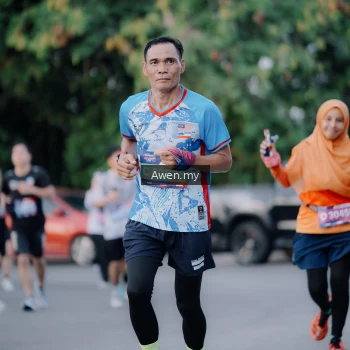 Runner Photo 4119601