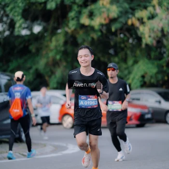 Runner Photo 4119602