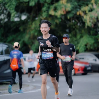 Runner Photo 4119608