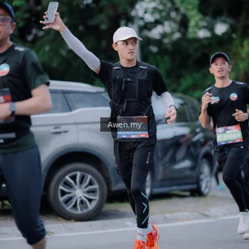 Runner Photo 4119623