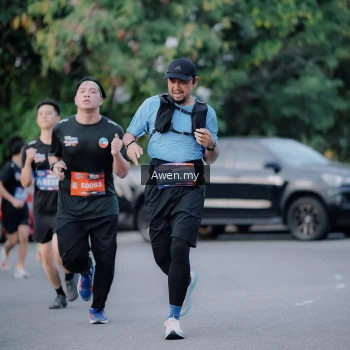 Runner Photo 4119636