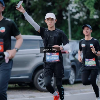 Runner Photo 4119637