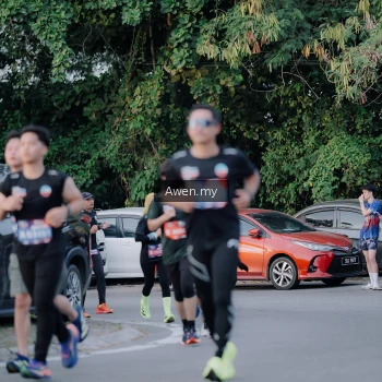 Runner Photo 4119721