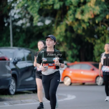 Runner Photo 4119758