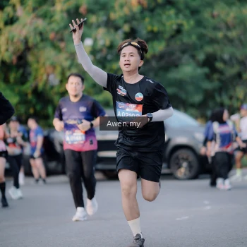 Runner Photo 4119759
