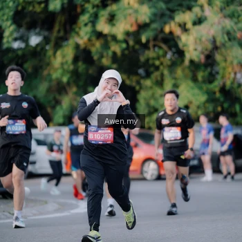 Runner Photo 4119772
