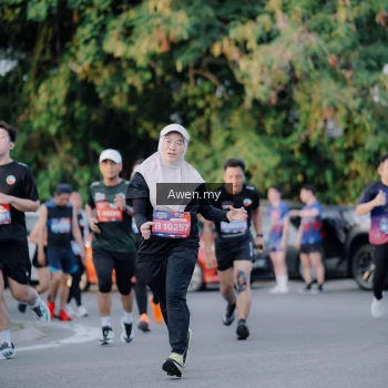 Runner Photo 4119778