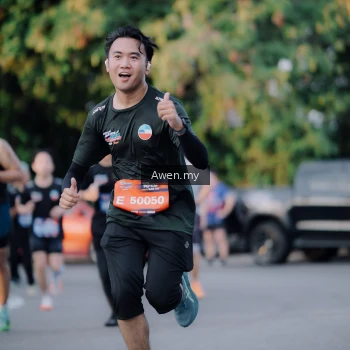 Runner Photo 4119813