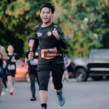 Runner Photo 4119816